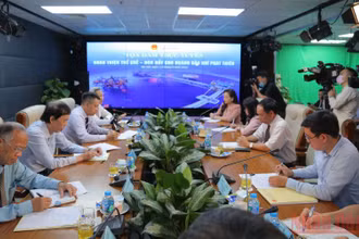 Toàn cảnh buổi tọa đàm.