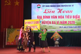 Hà Nội luôn chú trọng tôn vinh các Gia đình văn hóa tiêu biểu - hạt nhân của xây dựng đời sống văn hóa ở cơ sở.