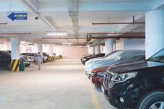 Hiện Hà Nội đang thiếu rất nhiều bãi đỗ xe, nhất là bãi đỗ xe ngầm.