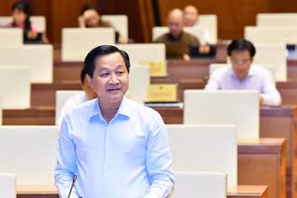 Phó Thủ tướng Lê Minh Khái trả lời, làm rõ một số vấn đề các đại biểu Quốc hội nêu.