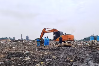 Bãi rác Xuân Sơn. (Ảnh: Mạnh Khánh)