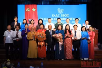 Ban chấp hành mới nhiệm kỳ 2022-2027 ra mắt .