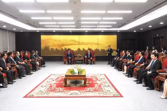 Đoàn lãnh đạo cấp cao tỉnh Sekong thăm và làm việc tại Đà Nẵng.