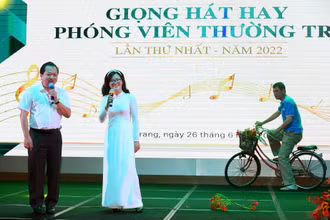Cuộc thi Giọng hát hay phóng viên thường trú Báo Nhân Dân lần thứ nhất