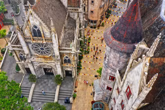 Công viên chủ đề Sun World Ba Na Hills chính thức đi vào khai thác vào năm 2009 