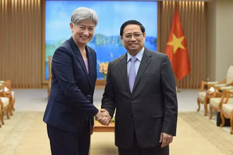 Thủ tướng Phạm Minh Chính tiếp Bộ trưởng Ngoại giao Australia Penny Wong.