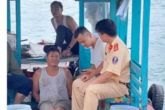 Các đối tượng và phương tiện gây án bị lực lượng Công an bắt giữ tại vùng biển Cẩm Phả.