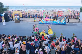 Lễ hội Carnival nâng tầm “thương hiệu” du lịch biển Sầm Sơn. 