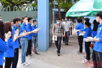 Sĩ tử trong mùa thi. Ảnh minh hoạ: THUỶ NGUYÊN