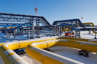 Đường ống dẫn khí đốt tại trạm Atamanskaya thuộc dự án của Gazprom tại thị trấn Svobodny, Amur, Nga. (Ảnh: Reuters)