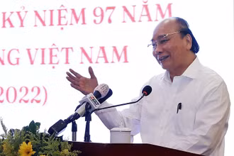Chủ tịch nước Nguyễn Xuân Phúc phát biểu tại buổi gặp mặt các cơ quan báo chí tại Thành phố Hồ Chí Minh. (Ảnh: TTXVN)