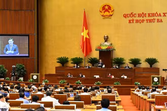 Chủ tịch Quốc hội Vương Đình Huệ phát biểu kết thúc phần chất vấn nhóm vấn đề thuộc lĩnh vực ngân hàng. (Ảnh: KHOA NGUYÊN)