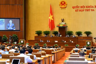 Chủ tịch Quốc hội Vương Đình Huệ phát biểu kết thúc chất vấn nhóm vấn đề thứ tư thuộc lĩnh vực giao thông vận tải, chiều 9/6. (Ảnh: KHOA NGUYÊN)