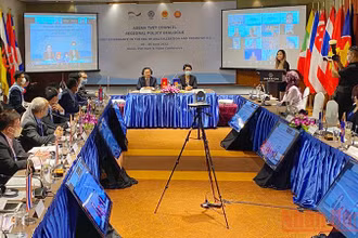 Đối thoại chính sách khu vực ASEAN về quản trị giáo dục nghề nghiệp.