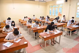 Thí sinh tại kỳ thi tuyển sinh vào lớp 10 của Hà Nội Ảnh: THÀNH ĐẠT