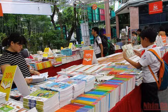 Sách Kim Đồng là bạn với tuổi thơ của nhiều thế hệ bạn đọc.