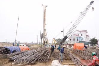 Thi công tuyến cao tốc bắc nam phía đông đoạn Diễn Châu-Bãi Vọt, Hà Tĩnh (Ảnh minh họa: Ngô Tuấn)