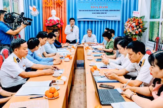 Quang cảnh tọa đàm.