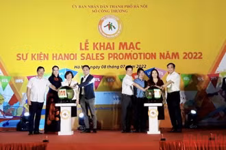 Các đại biểu tham gia khai mạc sự kiện “Hà Nội Sales Promotion”.