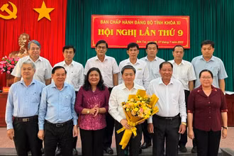  Ban Chỉ đạo phòng, chống tham nhũng, tiêu cực tỉnh Bến Tre ra mắt tại Hội nghị.