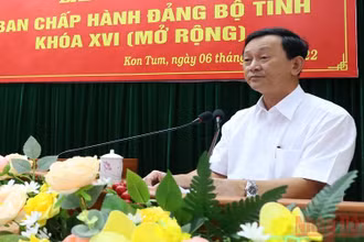 Đồng chí Dương Văn Trang, Uỷ viên Trung ương Đảng, Bí thư Tỉnh uỷ, Chủ tịch Hội đồng nhân dân tỉnh Kon Tum giữ chức Trưởng Ban Chỉ đạo.