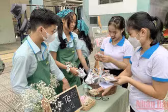 Sản phẩm từ các vật liệu tái chế thu hút sinh viên.