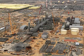 Một góc công trường xây dựng trên mỏ dầu Tengiz, phía tây bắc Kazakhstan. (Ảnh: Tengizchevroil)