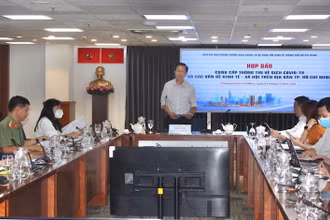 Toàn cảnh buổi họp báo