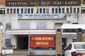 Học sinh, sinh viên Bạc Liêu mong dịch bệnh Covid-19 sớm đẩy lùi để được đến trường học tập. (Ảnh: Trọng Duy)