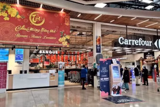 Hình ảnh Tết Việt Nam tại hệ thống siêu thị Carrefour.