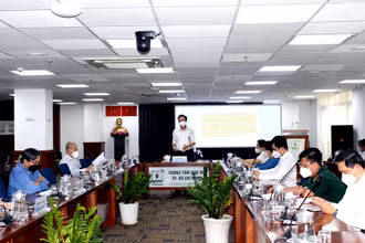 Quang cảnh buổi họp báo chiều 13/1.
