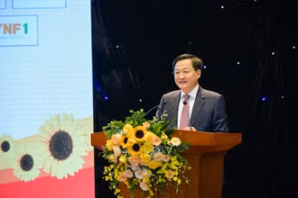 Đồng chí Lê Minh Khái, Bí thư Trung ương Đảng, Phó Thủ tướng Chính phủ phát biểu.