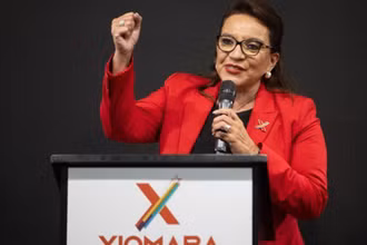 Nữ Tổng thống đầu tiên của Honduras, bà Xiomara Castro de Zelaya. (Ảnh: people.com/TTXVN)