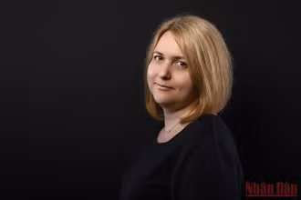 Chân dung nhà văn Andrea H. Hedeș. (Ảnh: NVCC)