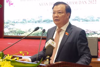 Ủy viên Bộ Chính trị, Bí thư Thành ủy Hà Nội Đinh Tiến Dũng phát biểu tại buổi gặp mặt. (Ảnh: TTXVN)