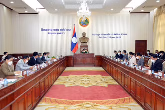 Toàn cảnh Phiên họp thường kỳ tháng 1 của Chính phủ Lào năm 2022. (Ảnh: Pasaxon)