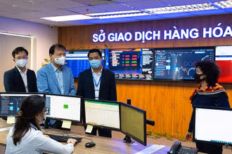 Đoàn công tác Bộ Công thương do Thứ trưởng Đỗ Thắng Hải dẫn đầu thăm Sở Giao dịch hàng hóa Việt Nam.