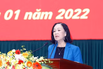 Đồng chí Trương Thị Mai phát biểu tại Hội nghị.