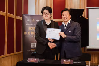 Ký kết giữa hai viện đào tạo âm nhạc cổ điển. (Ảnh: Inspirito School of Music cung cấp)
