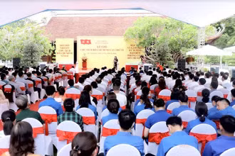 Lễ tưởng niệm nhân ngày giỗ lần thứ 51 của Chủ tịch Hồ Chí Minh tại Nghệ An.