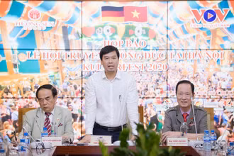 Ban tổ chức cung cấp thông tin cho báo chí về Lễ hội. 