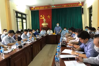 Bí thư Tỉnh ủy Hưng Yên tiếp công dân ba xã trong vùng dự án Khu đô thị thương mại - du lịch Văn Giang, tỉnh Hưng Yên.
