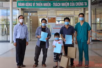 Ba bệnh nhân mới được công bố khỏi bệnh và ra viện.