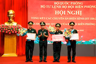 Khen thưởng các lực lượng phá án ma túy điển hình