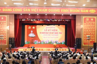 Toàn cảnh lễ mít-tinh.