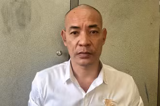 Dũng "trọc" tại cơ quan công an.