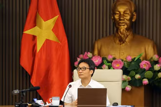 Phó Thủ tướng Vũ Đức Đam chủ tri cuộc họp. 