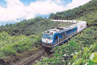 Tàu hàng conntainer lạnh 58 giờ