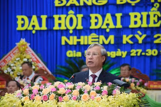 Đồng chí Trần Quốc Vượng, Ủy viên Bộ Chính trị, Thường trực Ban Bí thư T.Ư Đảng phát biểu chỉ đạo Đại hội.