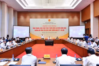 Toàn cảnh phiên giải trình “Thực trạng, giải pháp phát triển điện lực đến năm 2030 nhằm đáp ứng yêu cầu phát triển kinh tế-xã hội”.